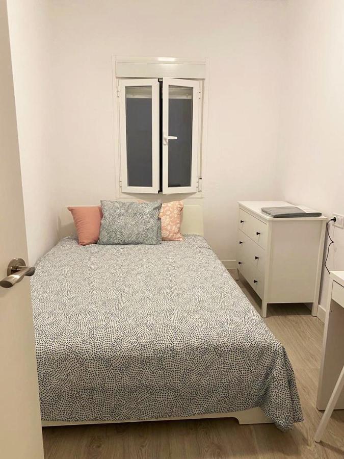 Malvarrosa Private Rooms In Shared Apartment Valencia Exterior photo
