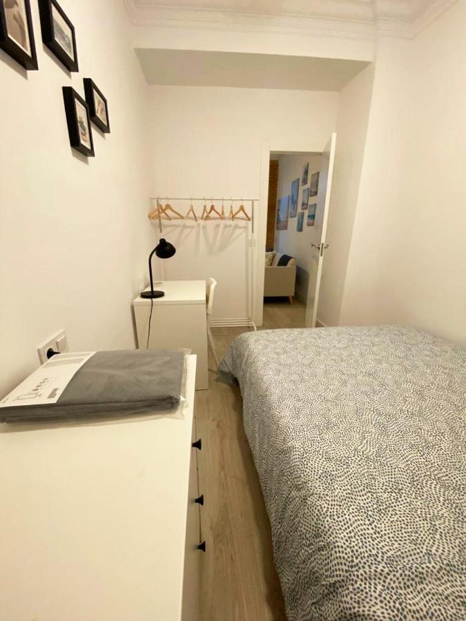 Malvarrosa Private Rooms In Shared Apartment Valencia Exterior photo